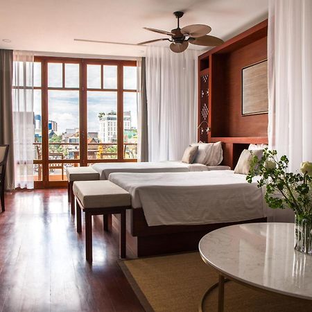 Amanjaya Pancam Suites Hotel Phnom Penh Bagian luar foto